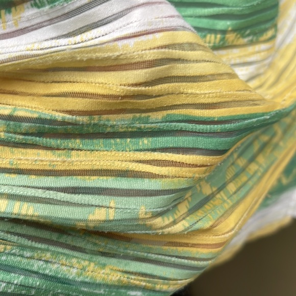 Alfred Dunner Embellished Short Sleeve Shirt Medium - Picture 8 of 11